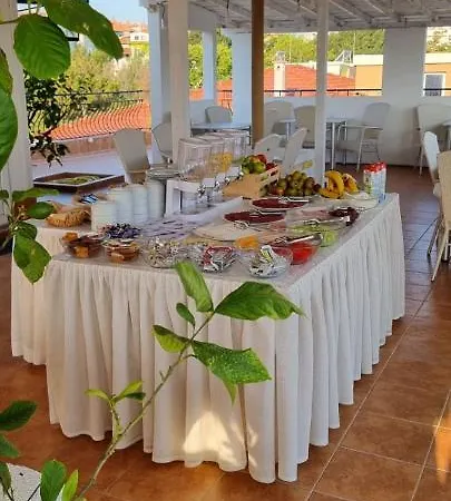 Hotel Семеен Хотел Денз