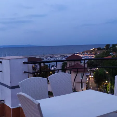 Семеен Хотел Денз Chernomorets