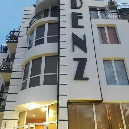 Hotel Семеен Хотел Денз 2*